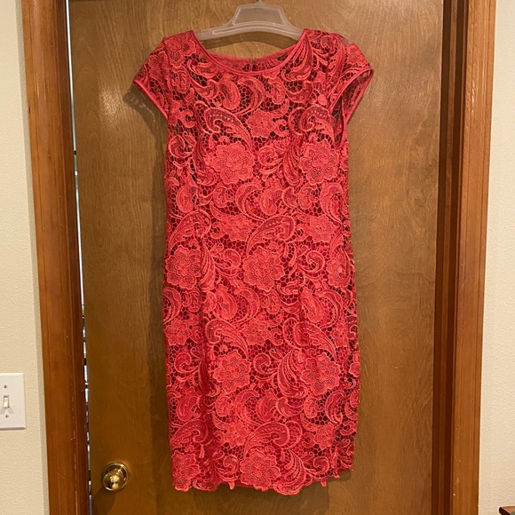 Adrianna Papell Vibrant Coral Lace Fully Lined Midi Shift Dress 14 - Picture 1 of 6